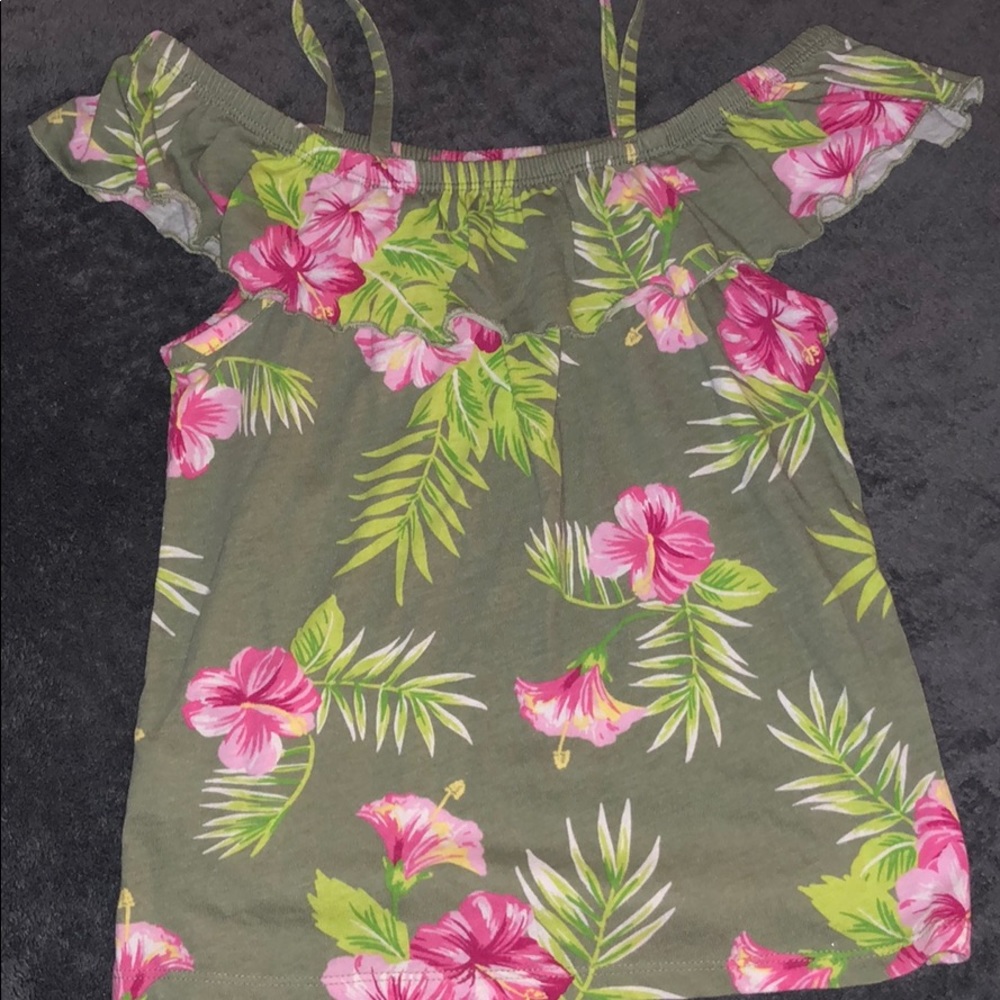 Girls cold shoulder tank top size 7/8